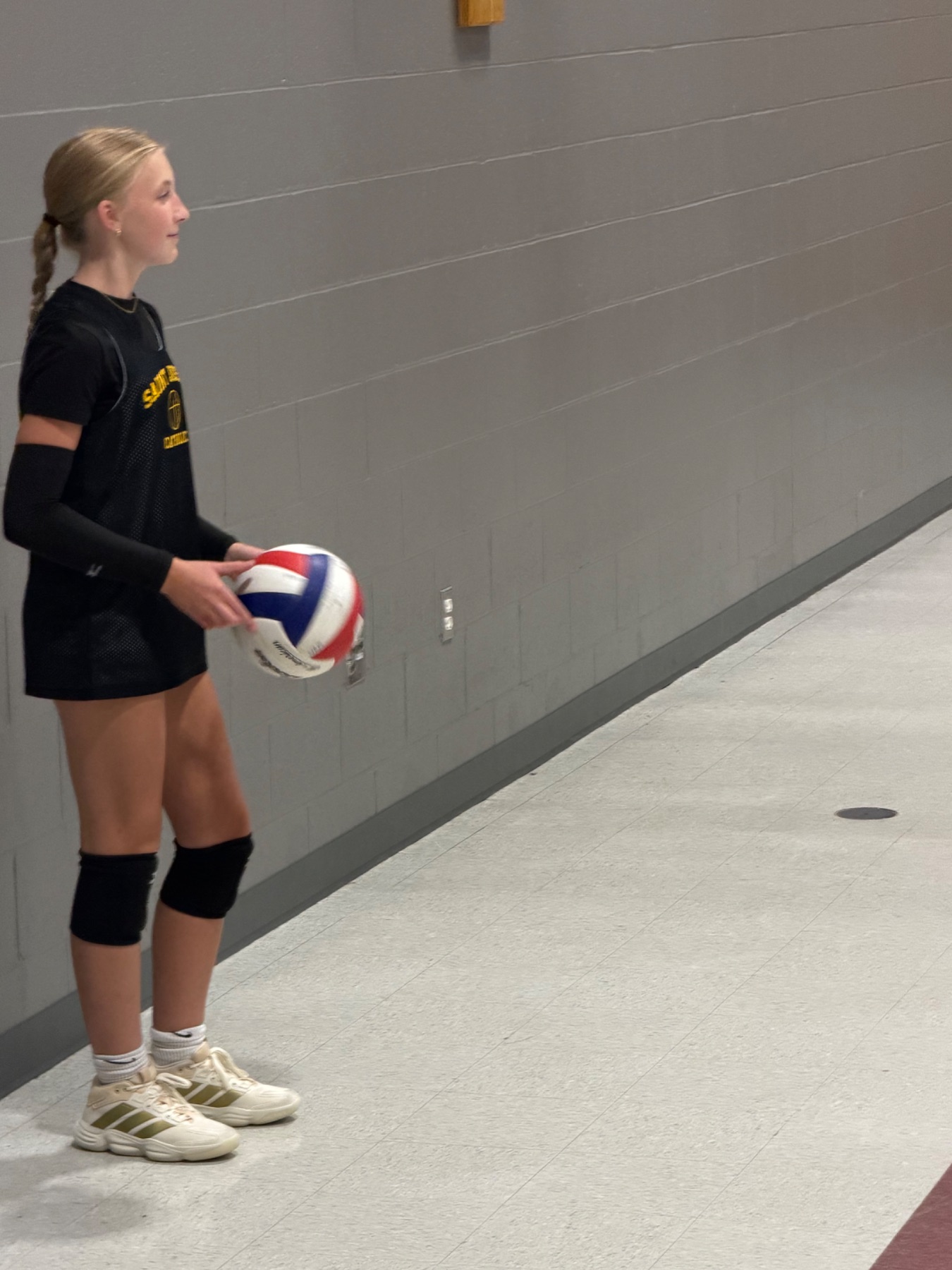 Harper Serves!